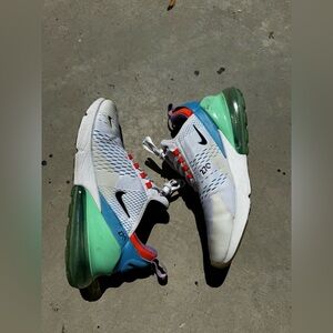 Nike Air Max 270